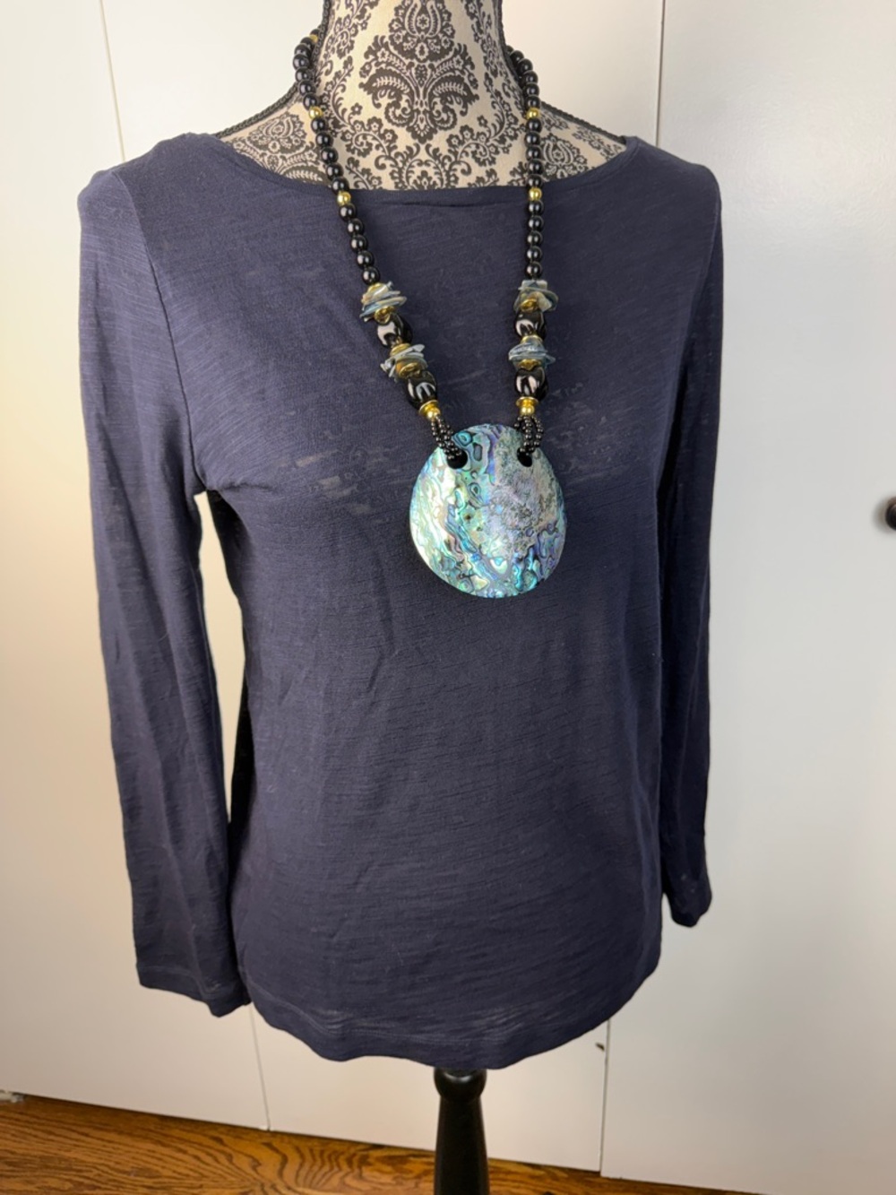 Banana Republic Navy Blue Long Sleeve Scoop Neck tunic layering